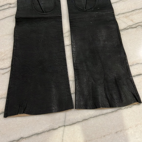 Vintage Leather Gloves - Picture 6 of 16